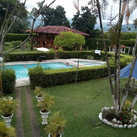 Villa Alejandra Del Quindio Calarca Exterior photo